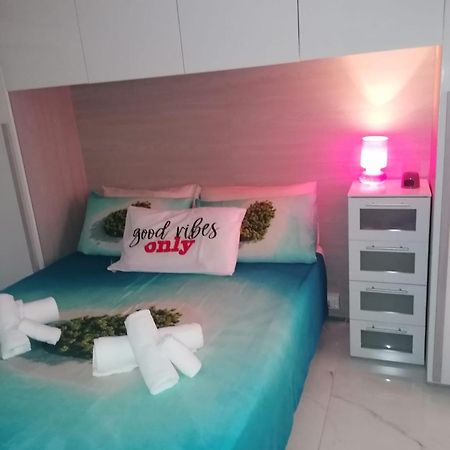 Fiumicino Aeroporto Casa Vacanze Orchidea 外观 照片