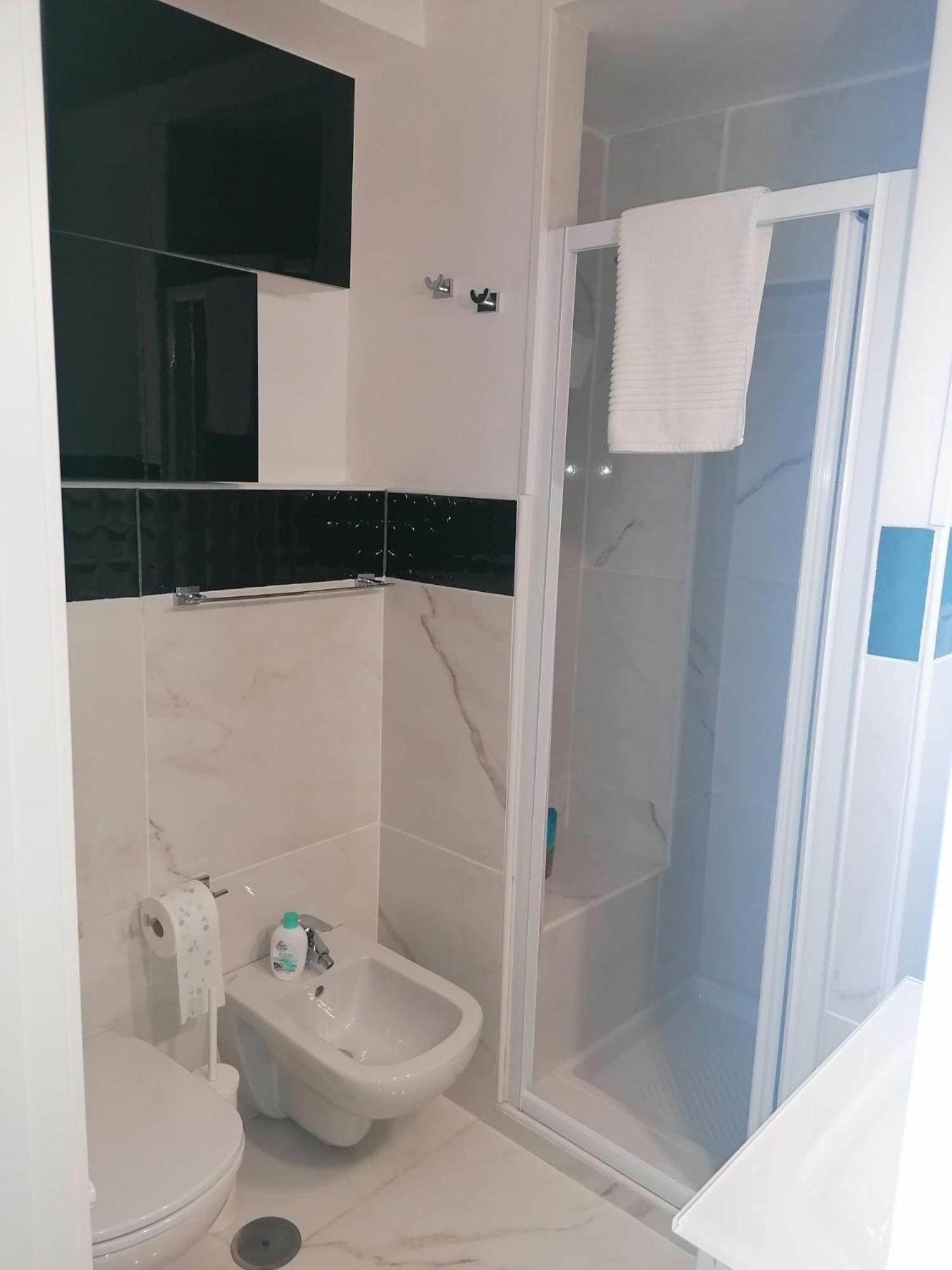 Fiumicino Aeroporto Casa Vacanze Orchidea 外观 照片